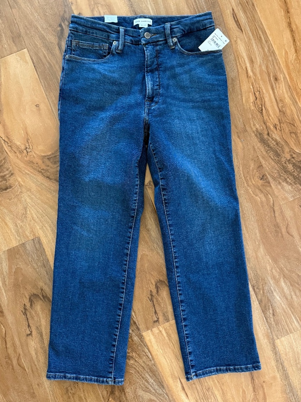 NWT! Good American Good Petite Straight Leg Stretch Denim Jeans 10/30